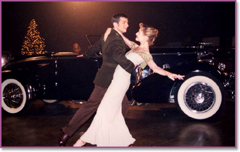 Swing Dancers